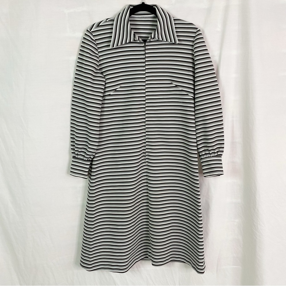 Vintage 70’s Black White Striped Long Sleeve Shift Dress Med